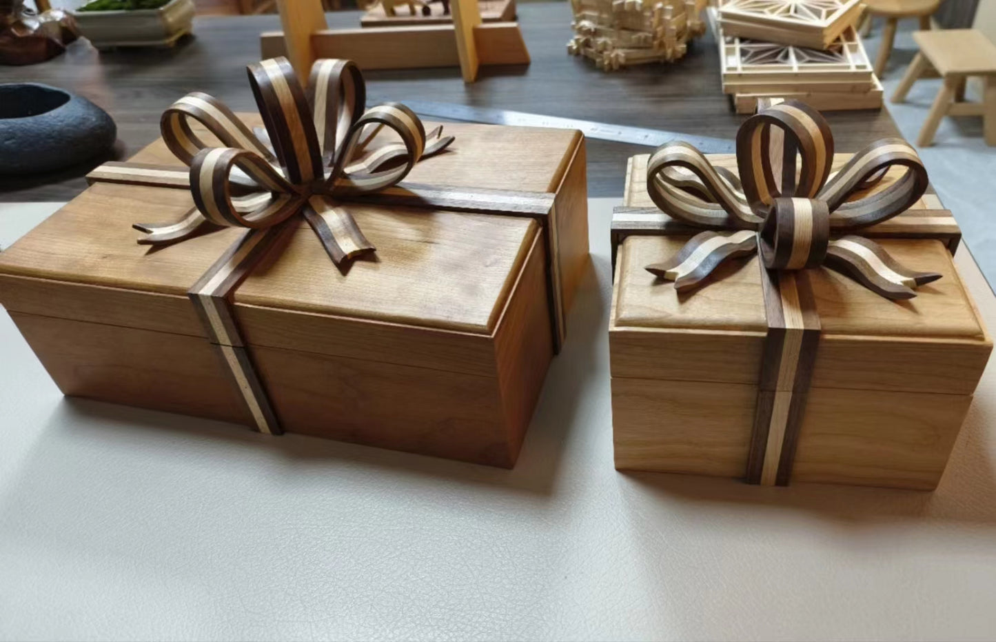 Carved Ribbon Solid Wood Storage Box